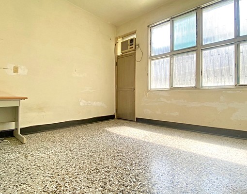 青年路巷內透天❤整棟出租❤歡迎賞屋 - Image 3