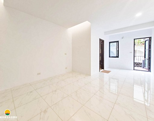 ✨鼓山四套房|整棟翻新透天|騎樓停車 - Image 8