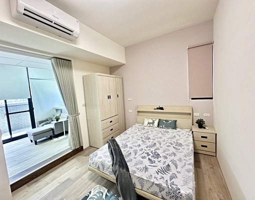 秒殺✨沙鹿火車站✨正一房一廳✨電梯大樓管理員✨可雙租補✨ - Image 1