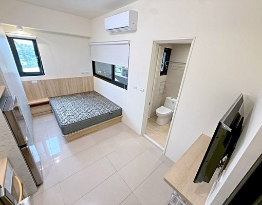 🍂全新第一手!!✨租屋補助✨陽台獨洗曬✨固定機車位✨大衣櫃 - Image 2