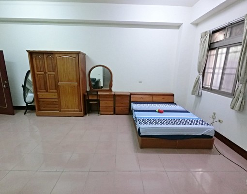 西屯中科澄清榮總❤類一房一廳❤超大坪數❤室內機車位❤雙門冰箱 - Image 9