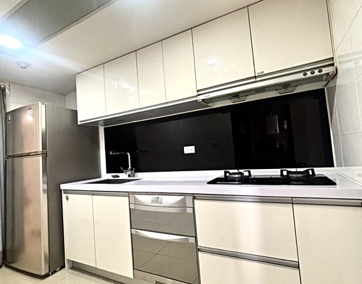 *屋主直租*74旁交通方便+新高國小熱門學區+馬卡龍公園綠地 - Image 7