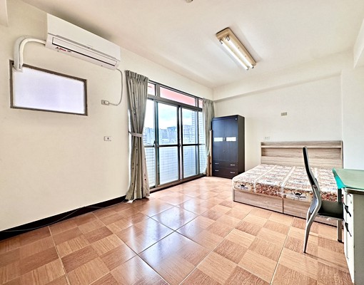 大遠百新光三越⭐可租補.衛浴開窗超大空間💯全新衛浴 - Image 4