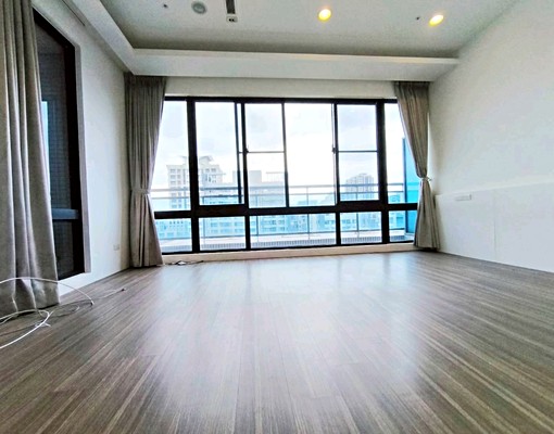 ✨頭前重劃區✨全坤國際館稀有景觀露台大戶雙車位✨ - Image 3