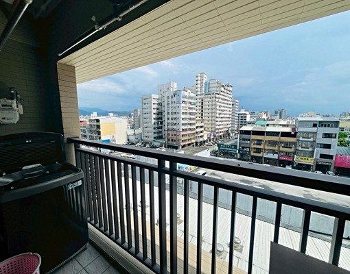 大里市中心🏠三房含車位寬敞大客廳🏠生活機能佳 - Image 11