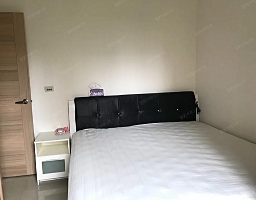 徐匯捷運5分鐘裝潢附家具冷氣採光三房 - Image 1