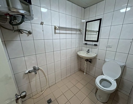 （可租補）三民路二段／新北環球／全新套房 - Image 4