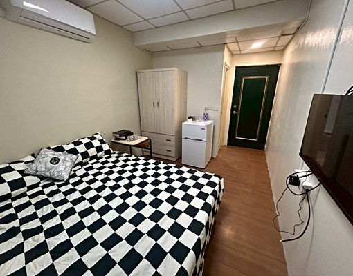 (可租補)三民路二段/新北環球/全新套房 - Image 1