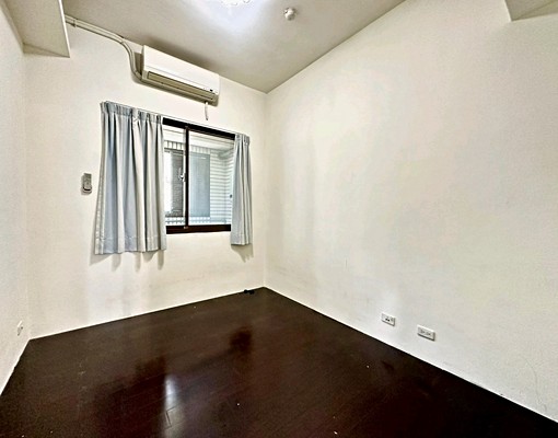 景秀88亮彩3房車 - Image 4