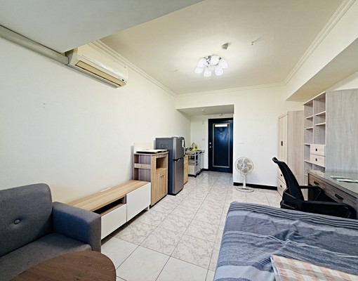 📍住商找窩窩📍三重站高樓層獨立採光套房含家電網路 - Image 11