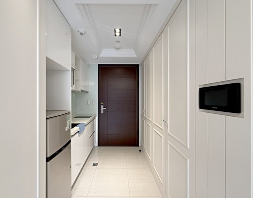 文心中清站🔥G7首綻視野大一房附車位含車管可租補可貓 - Image 8