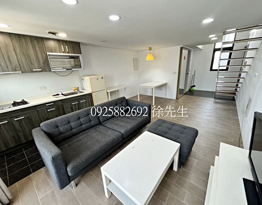 市中心大遠百/日系優質二房/家具電器齊全 - Image 2