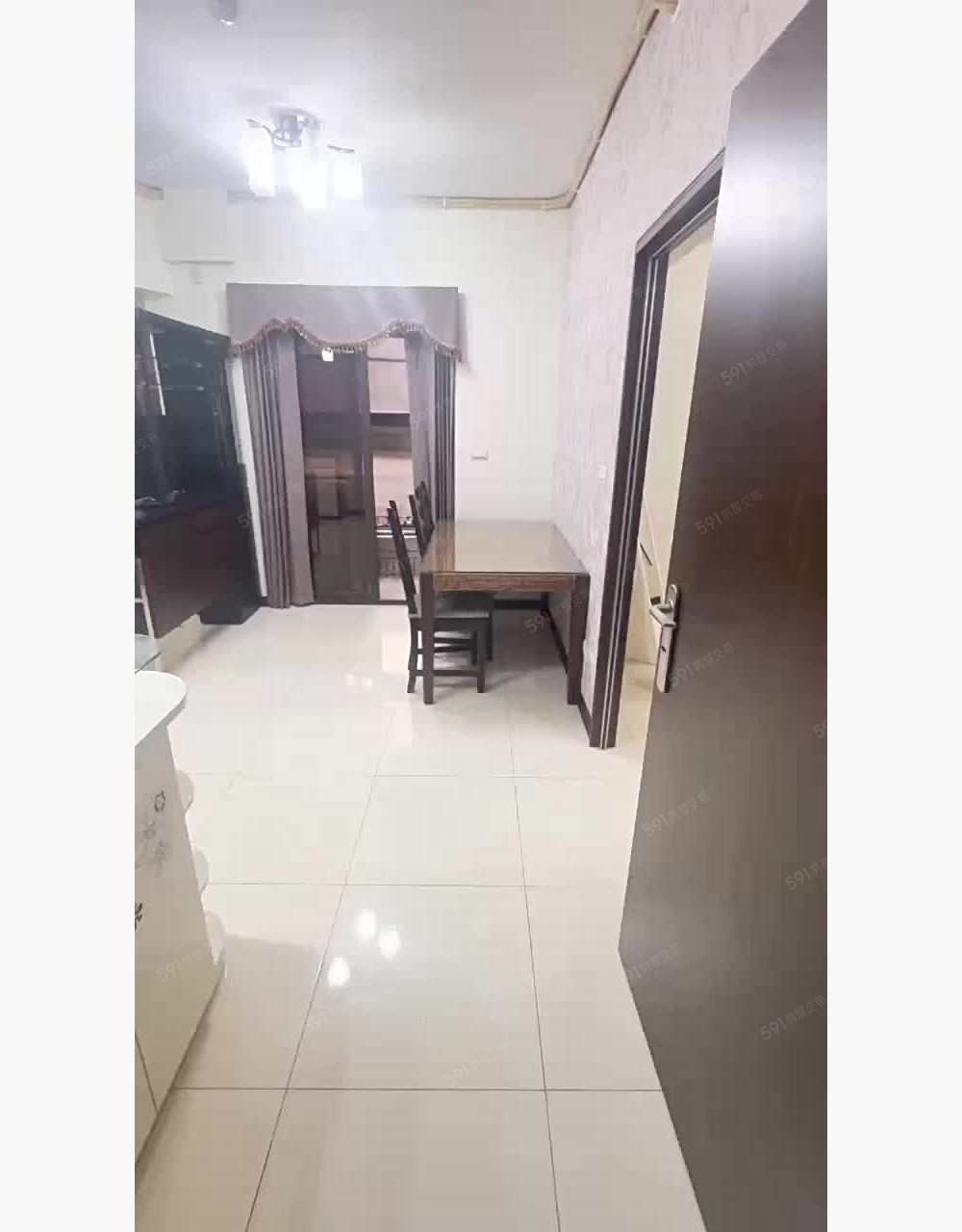 中壢後火車站兩房~一卡皮箱入住~可租補免仲介費~ - Image 1