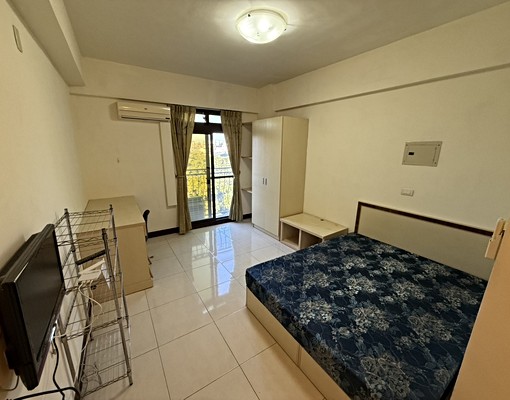 【大坪數套房】金山街後段近園區電梯大樓&採光佳獨立套房出租 - Image 1