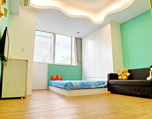 市政府🎈喵嗚💕短租❤️空間大 - Image 1