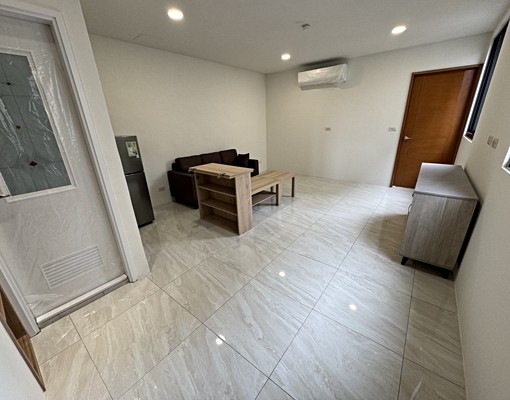 (租)龍井|遊園南路大套房・全新整理・邊間採光佳 - Image 1