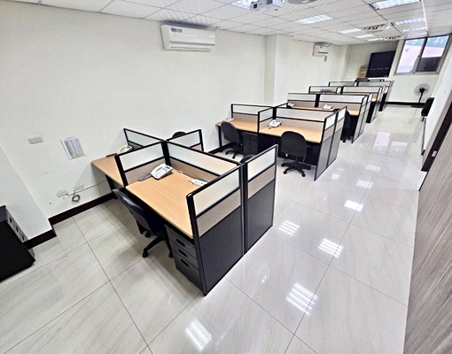 成熟社區/無管理費/精品絕美裝潢 - Image 1