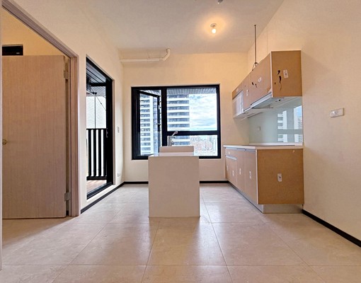 大2房獨立平面車位|興富發愛琴海|安平(可寵可租補) - Image 8