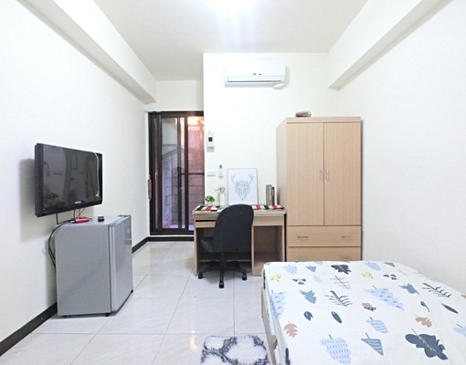 近朝陽✨釋出必秒殺✨可租補✨陽台獨曬✨學生小資必看✨ - Image 2