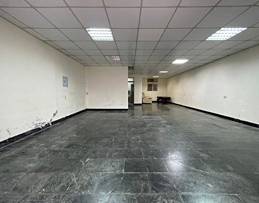 民族透天🌟可辦公室倉庫住家🌟現況出租🌟廣達公園旁 - Image 1