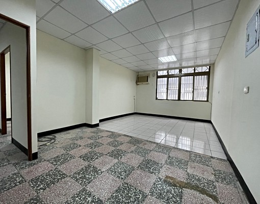 民族透天🌟可辦公室倉庫住家🌟現況出租🌟廣達公園旁 - Image 10