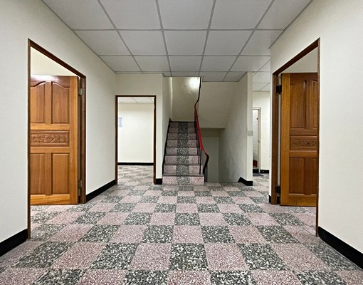 民族透天🌟可辦公室倉庫住家🌟現況出租🌟廣達公園旁 - Image 6