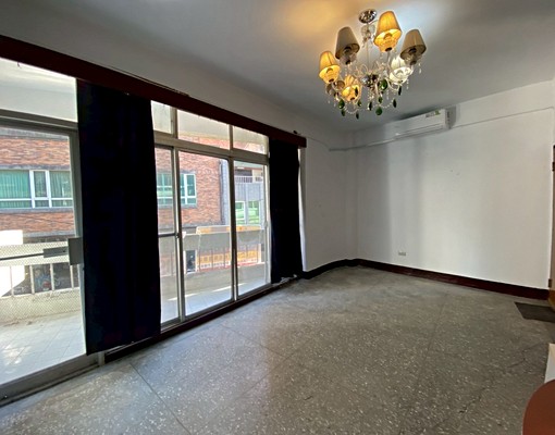 新北投🚈捷運站,珠海路公寓二樓三房 - Image 1