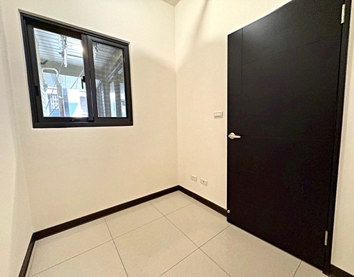 海山🏠可租補稅籍/全新裝潢高樓層景觀/獨立陽台/含平車/ - Image 8