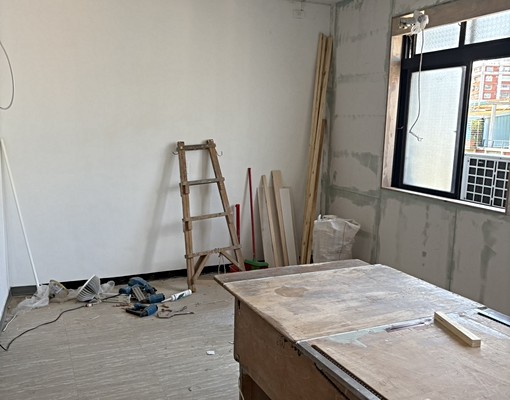 全新裝修中、前後大面積採光、全新1級省電家電,下樓即站牌 - Image 3