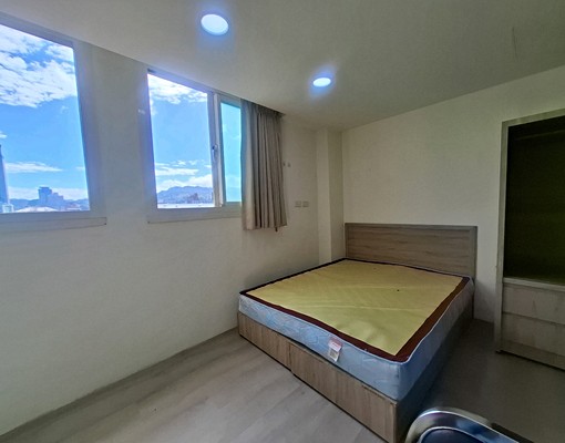 火車站轉運站對面全配備家電🏘獨立套房 - Image 4