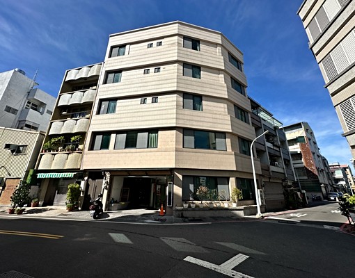 近新光三越金華路福吉五街全新整理大套房 - Image 2