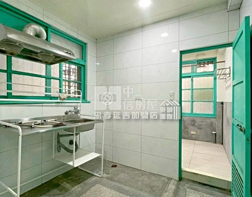 可報稅🔥小巨蛋捷運✖️台視商圈✖️３房有陽台🔥中信佑佑 - Image 9