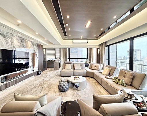 國雄豪宅✨一層一戶❤️電梯直達家門口｜雙平車位台水台電 - 591租屋網 - Image 1