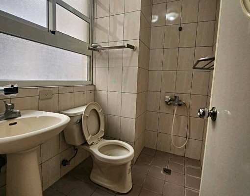 近市區馬偕忠孝大潤發套房*免仲介費 - Image 3