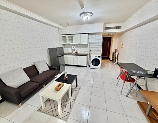 大空間景觀套房!!捷運站一分鐘!!可租屋補助!! - Image 3