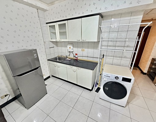 大空間景觀套房!!捷運站一分鐘!!可租屋補助!! - Image 6