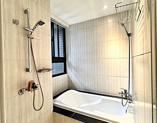 太原軍功東山💖可雙租補超美系統精裝兩房浴缸💖高樓視野 - Image 8