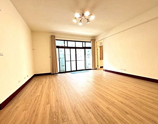 楠梓煉油廠大三房😍可貓全新傢俱電可租補 - Image 1