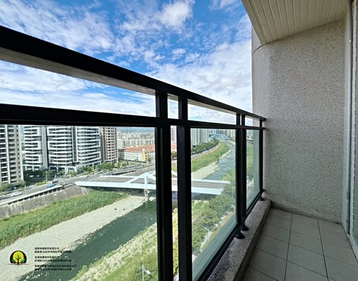 邊間雙衛浴開窗/三面採光B1平車/汽車格可停機車可租補入戶籍 - Image 11