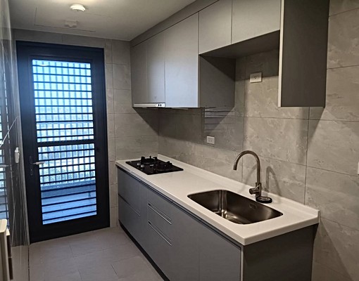 A18青埔全新交屋,兩房兩衛,平面車位,無限棟距,租金實惠 - Image 3