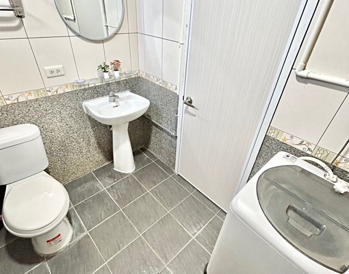 💕水湳市場⭐️電梯套房⭐️可租補⭐️獨立洗衣⭐️衛浴開窗 - Image 6