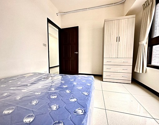 王爺壟重劃區|湖心大苑正3房|星巴克旁採光超好 - Image 3