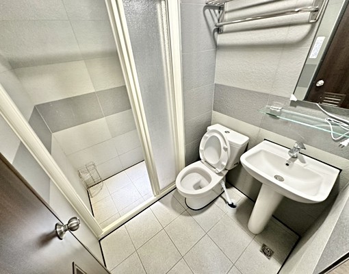 🔥西區首選套房🏠陽台獨洗🌟乾濕分離🛋獨立筒床✨採光佳 - Image 6