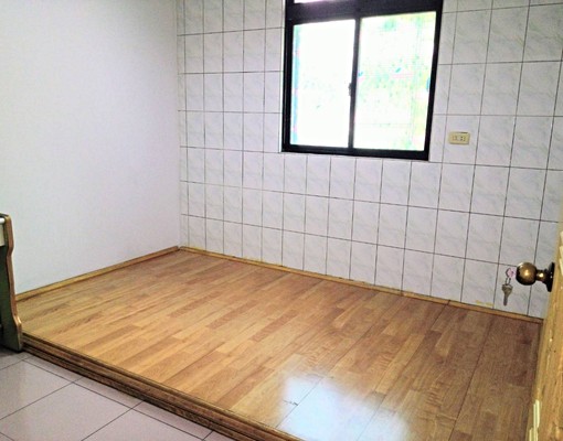 28坪室內大空間,房屋三面採光,三房二廳,二套衛浴、一陽台 - Image 4