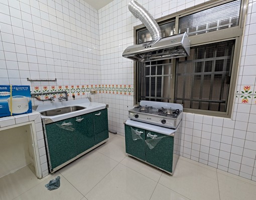 可租補戶籍可開伙!西屯逢甲商圈學區近中科整棟全新整理臨路透天 - Image 4