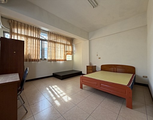 🌟信義一街朝南10米路透天|舒適大空間出租2.5萬 - Image 7