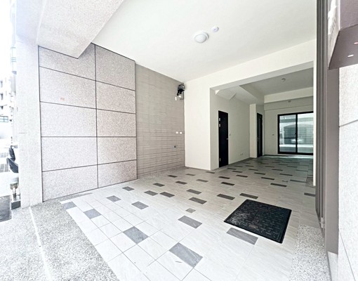 ⭐富宇大地降價⭐3房簡配◾可租補入籍◾含管◾含2台停車位 - Image 1