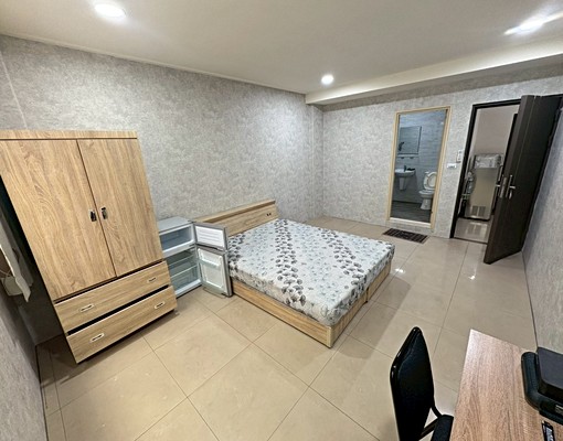 婦女館7-11延平公園大套房 - Image 1