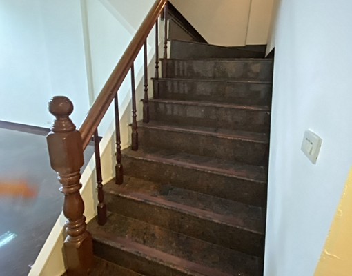 (租)北高雄熱鬧商圈/自由黃昏市場旁/大坪數黃金透店 - Image 5