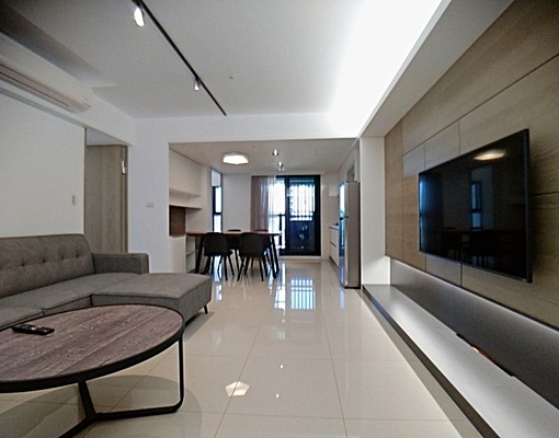 遠百高樓美景大三房@精心裝潢家具電全@附雙平車 - Image 1